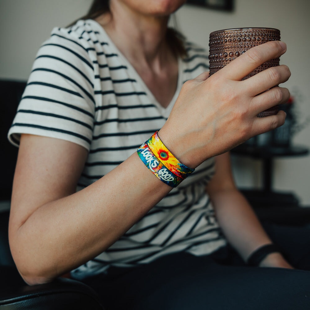 Joy Looks Good Bracelet