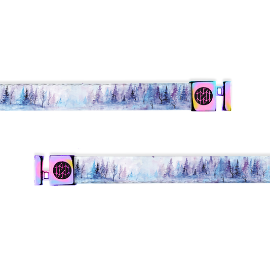 This is a string from the String Club and not available for individual purchase. It is a purple, blue and white winter scene with snow and pine trees along the entire string. It has iridescent multicolored aglets. This is only compatible with ZOX hoodies. 