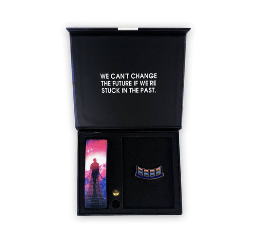 The Past Is Over Pearl